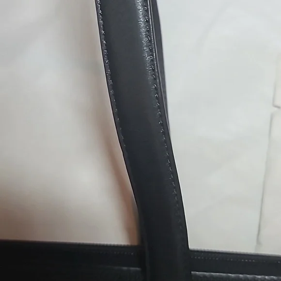 Tumi nylon 12x12 shoulder bag - Picture 14 of 15